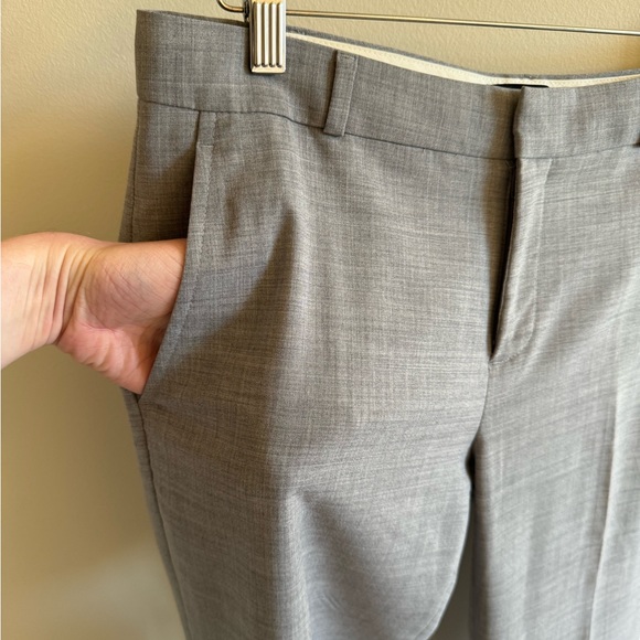 Size 4 Gray Banana Republic Slacks - Picture 12 of 17